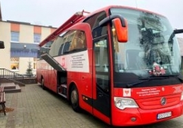 ŻYCZENIA Z OKAZJI ŚWIĄT BOŻEGO NARODZENIA I 46 SZKOLNA AKCJI KRWIODAWSTWA W ZS W MALACHINIE