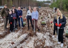 Byliśmy tam!!! "Społeczna akcja sadzenia lasu 2025 w Nadleśnictwie Czersk"
